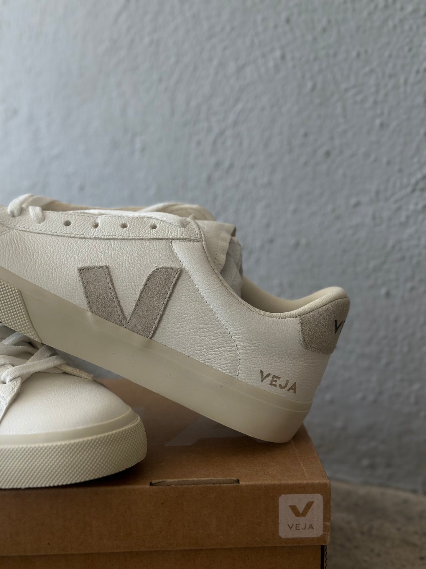 Veja Campo White/Grey